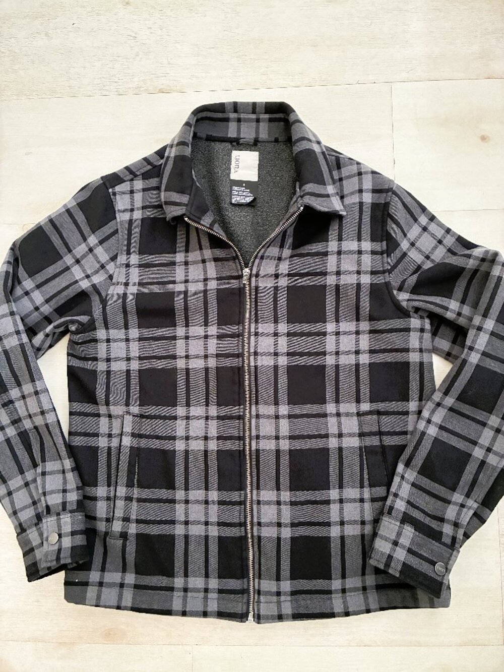 Vuori Men's Range Jacket V586 Plaid Full Zip Fleece Lined Grey/Black Size M